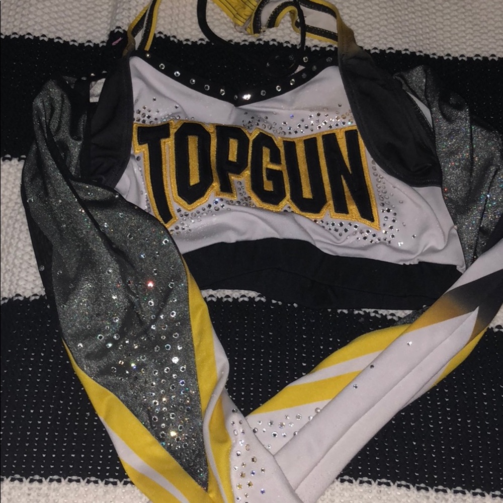 top gun cheer uniform💛